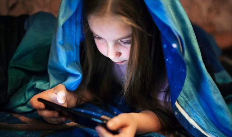 التكنولوجيا الرقمية الحديثة لا تدمر أدمغة أبنائنا