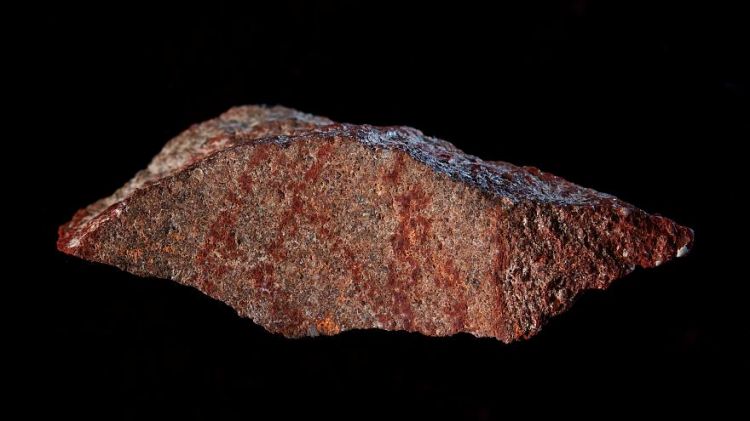 Oldest known human drawing found in South African cave
