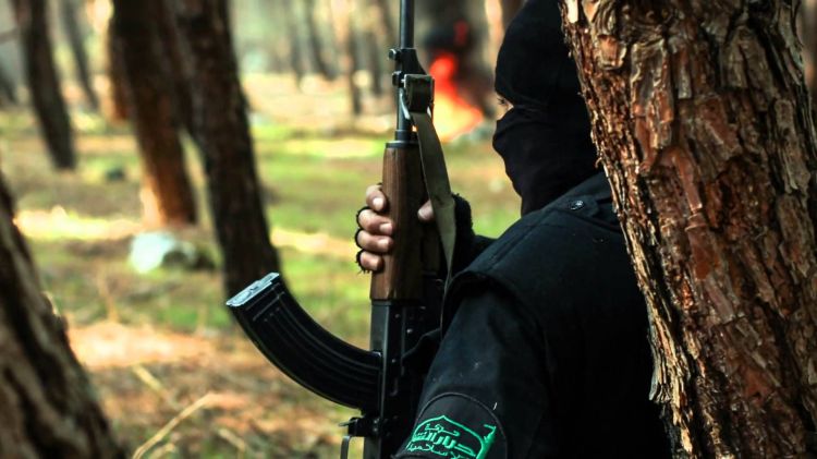مسلحو المعارضة الموالون لتركيا في إدلب يرفضون الانسحاب وتسليم أسلحتهم