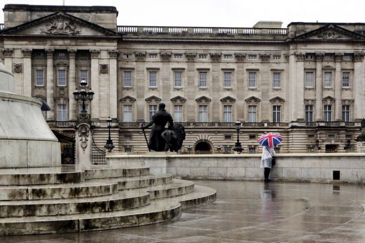 Man who triggered alert at UK's Buckingham Palace had a key ring