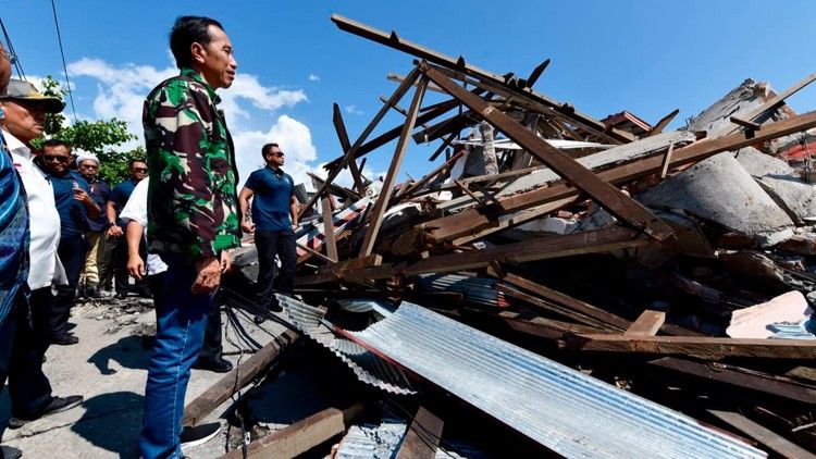 Indonesia ready to accept international help in dealing with earthquake aftermath