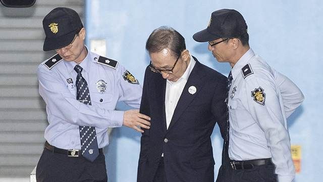 Суд вынес приговор экс-президенту Южной Кореи