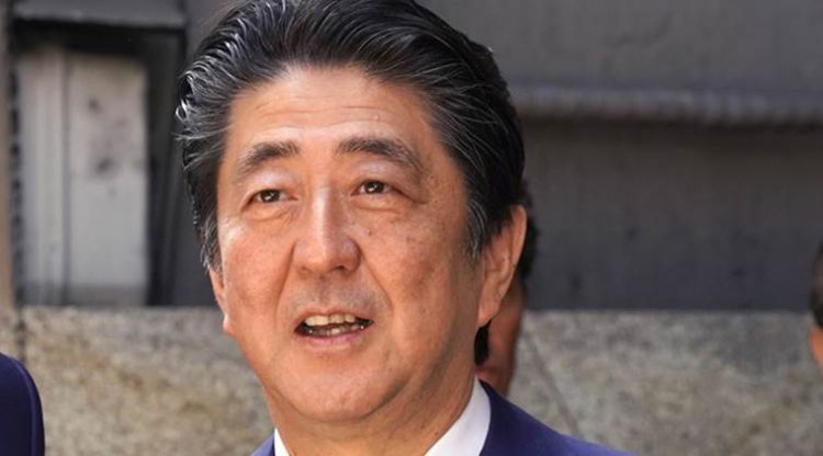Japan PM Shinzo Abe to take 500 business leaders to Beijing amid US trade spat