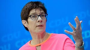 CDU secretary general wants to succeed Merkel as party leader