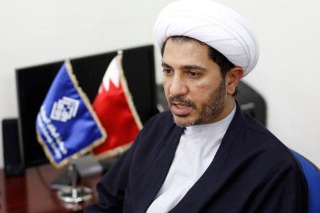 محكمة في البحرين تلغي حكما بتبرئة زعماء معارضين