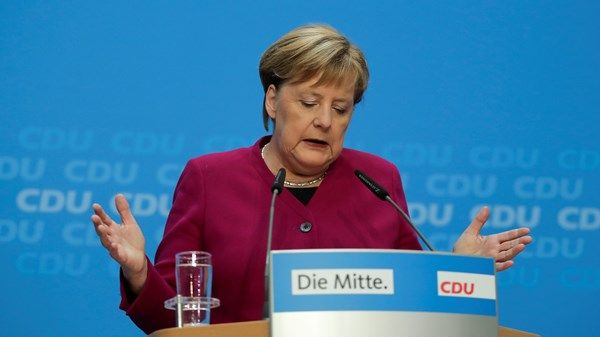Merkel to stay chancellor as long as has Bundestag majority: conservative