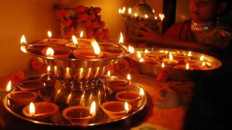 Diwali celebrations in India 50 injured