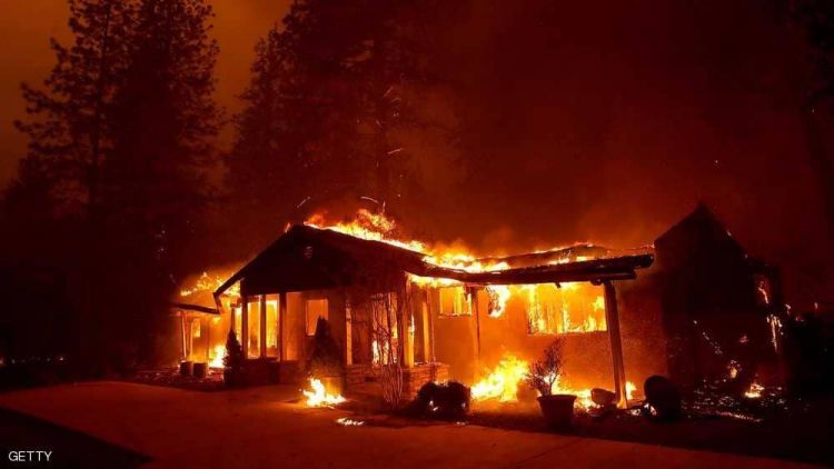 "رياح الشيطان" تأجج النيران في كاليفورنيا