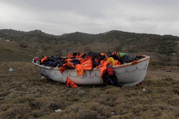 10 migrants missing after boat sinks in Aegean Sea