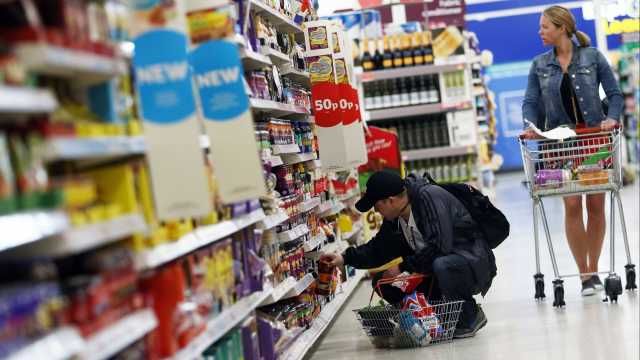 UK inflation fails to rise as expected in October