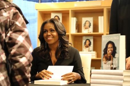 Michelle Obama Kicks Off Book Tour With Oprah In Chicago