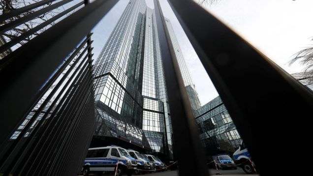Police spend second day searching Deutsche Bank headquarters