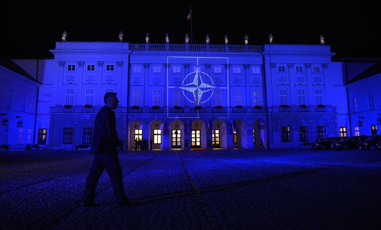 Press review US hawks ‘Russian INF violations’ to NATO and pushes Kiev to war with Russia