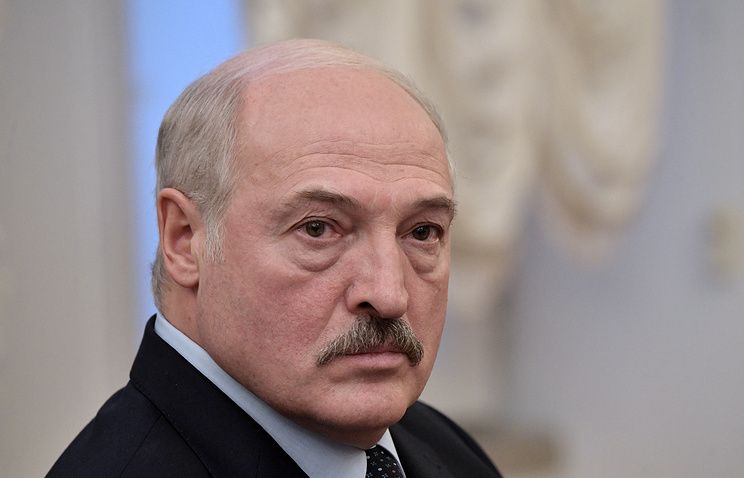 Lukashenko slams campaigners for removal of monuments to Soviet soldiers as freaks