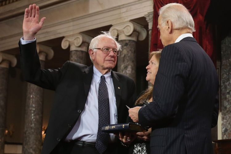 Biden, Sanders lead field in Iowa poll