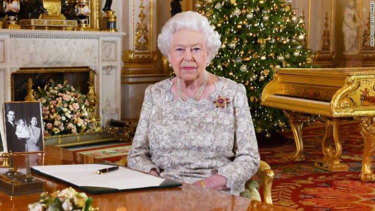 Queen Elizabeth II calls for unity ahead of Brexit in 2018 Christmas message