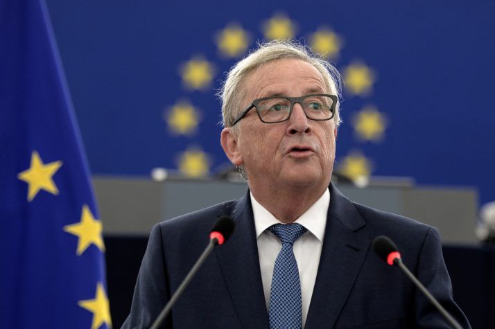 EU's Jean-Claude Juncker offers to fast-track post-Brexit talks if UK accepts divorce deal