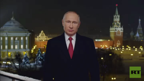 تهنئة الرئيس بوتين للشعب الروسي بحلول السنة الجديدة