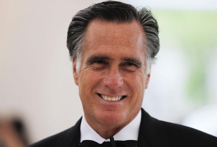 Romney rings In the New Year Attacking Trump
