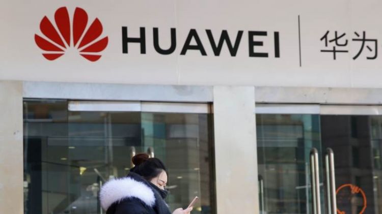 China slams Huawei 'hysteria'