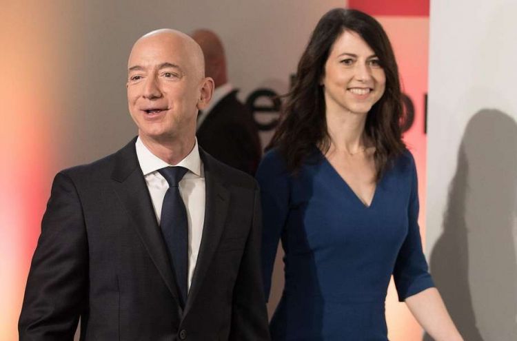 Why Jeff Bezos’ divorce should worry Amazon investors