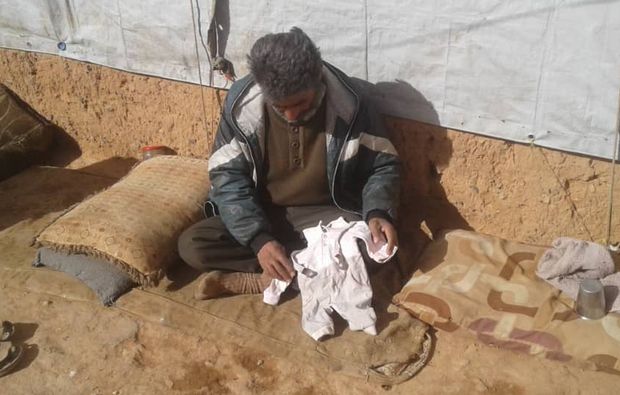 How it is possible that children die from lack of cold, medicine or food Syrian tragedy