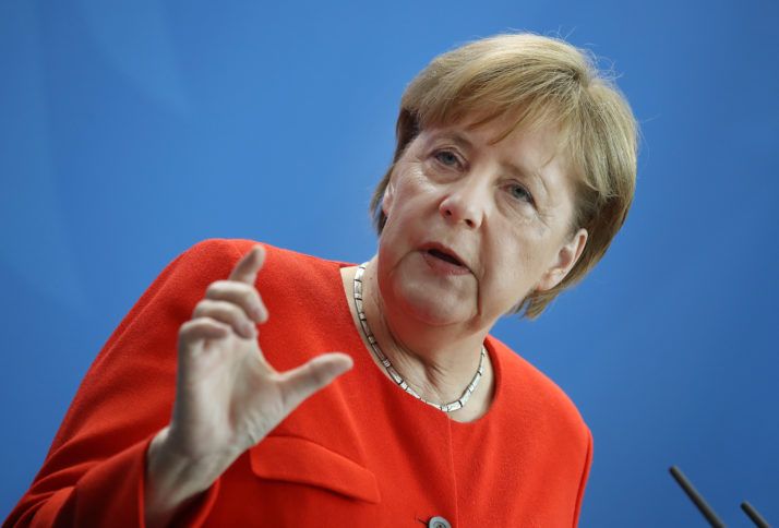 Merkel is closing her Facebook page