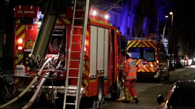 Seven reported dead in Paris building fire