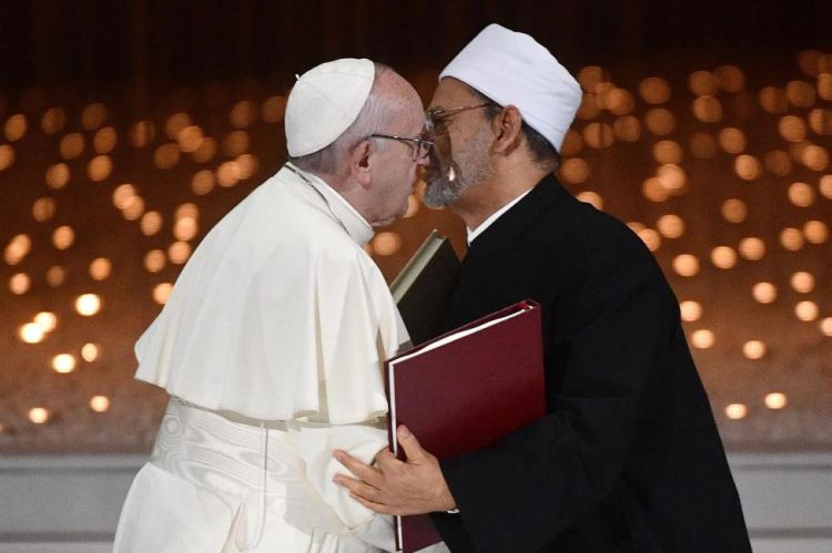 Pope, grand imam sign historic declaration of peace