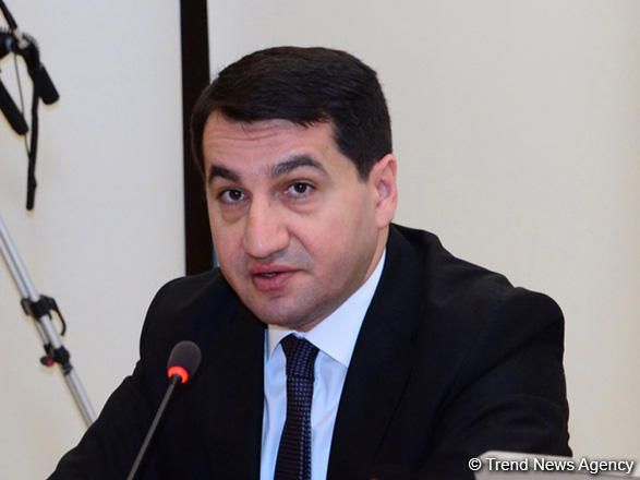 جرت المفاوضات بين الرئيس إلهام علييف ورئيس الوزراء الأرمني في جو بناء حكمت حاجييف