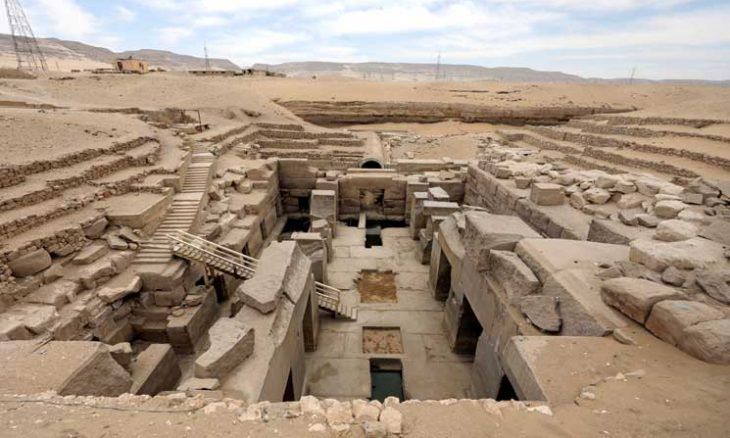 الكشف عن مقبرة من العصر البطلمي بحالة جيدة في مصر