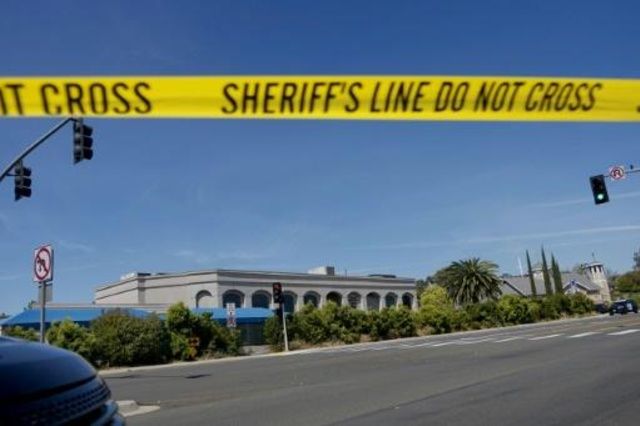 قتيل وثلاثة جرحى في هجوم على كنيس في ولا ية كاليفورنيا الأميركية
