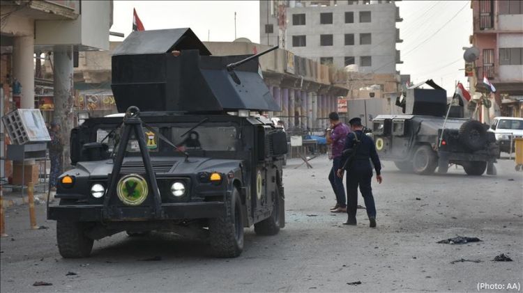 Suicide bombing kills 7 in Iraqi capital