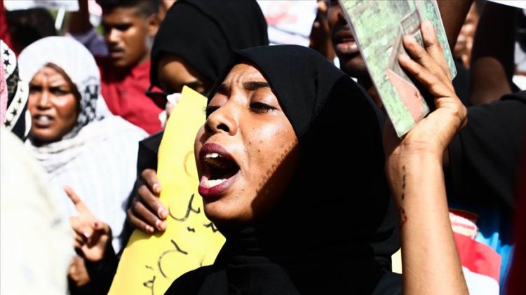 نساء السودان يطالبن بنصف السلطة.. فهل تنجح ثورتهن ؟