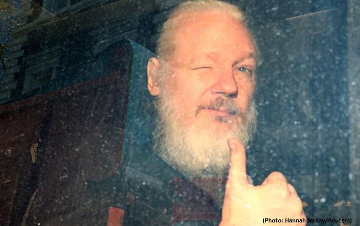 Sweeden reopen Assange rape probe