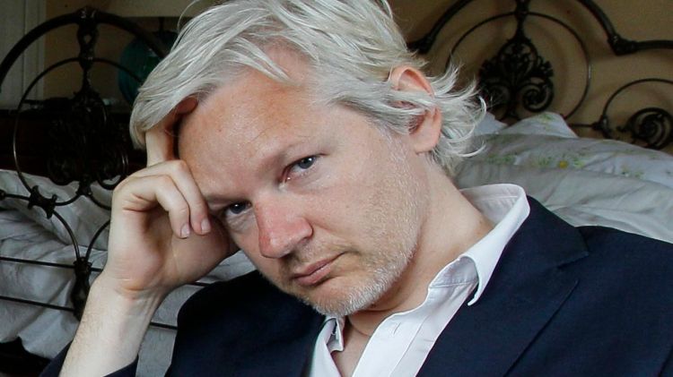 Detain Assange Swedish prosecutor requests
