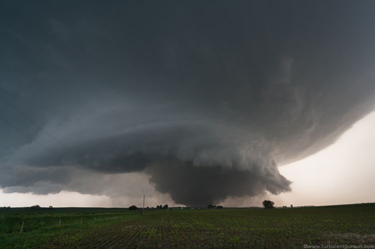 More than 130 tornadoes hit US Midwest
