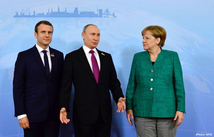Putin holds phone talks with German and French leaders