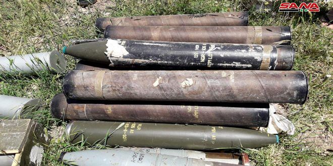 العثور على صواريخ وقذائف وذخائر خلال تمشيط قرية الكركات بريف حماة