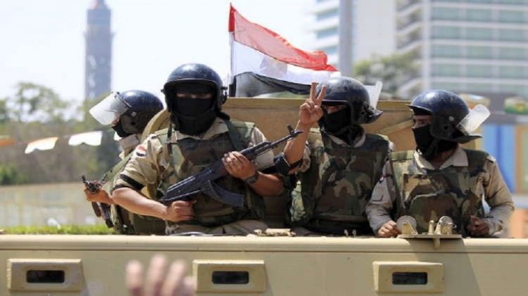 مصر.. مصرع 7 رجال شرطة باشتعال سيارتهم في الإسماعيلية