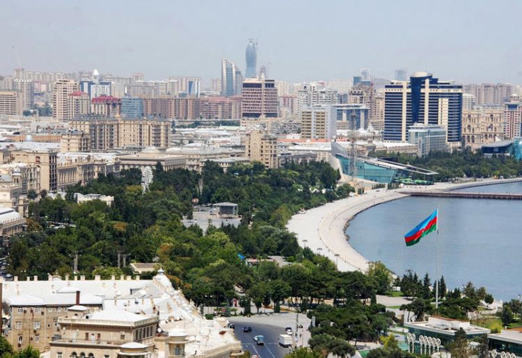 أذربيجان تحتفل بيوم الجمهورية. العيد المجيد لأذربيجان