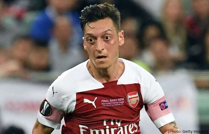 Arsenal ready to sell Mesut Ozil after six-word exchange with Unai Emery