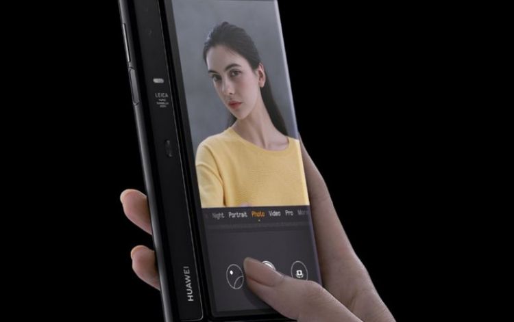 Huawei delays launch of 5G Mate X foldable phone