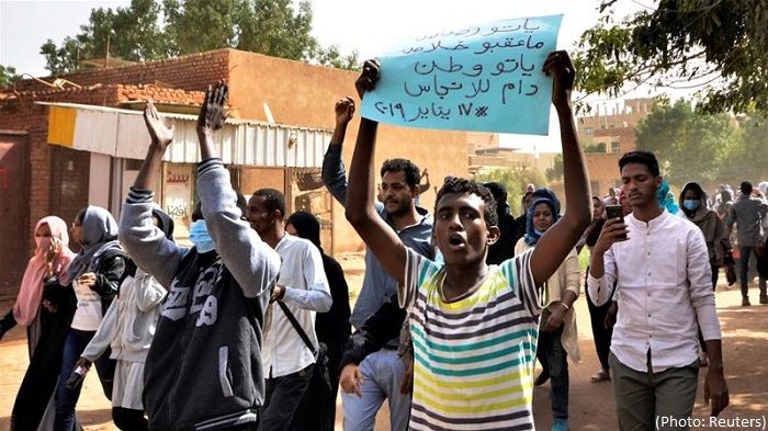 Sudan protesters agree on Ethiopian mediation on political transition