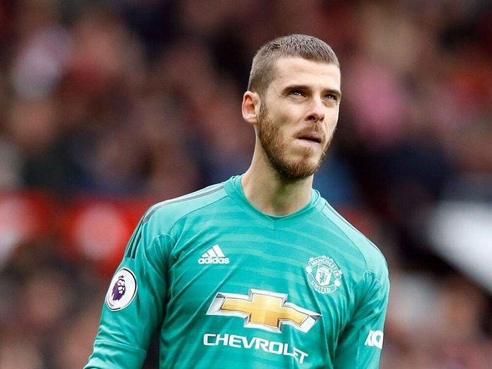 Manchester United offers De Gea contract extension