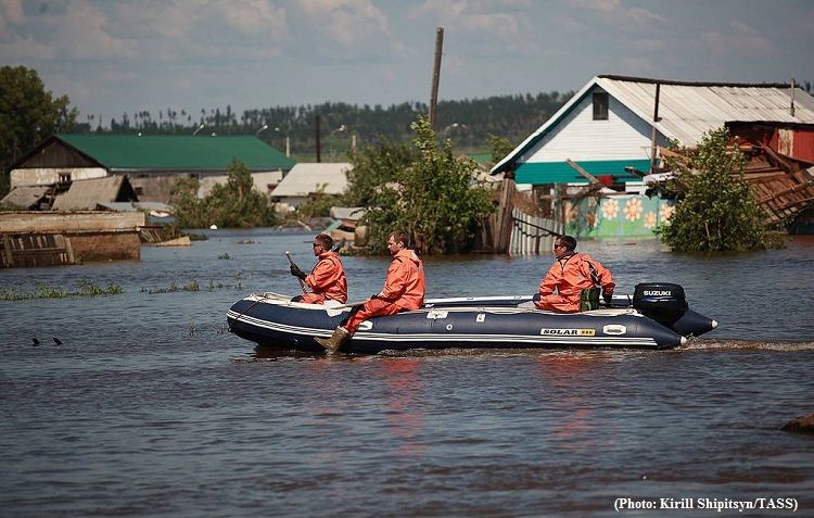 Severe floods in Russia left 400 injured