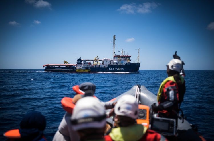 If NGO vessel rescue migrants would be fined for $1 million Spain warns