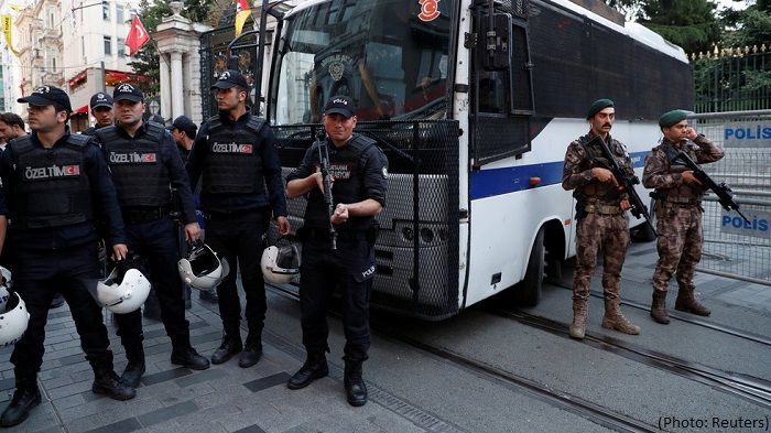 176 military personnel face arrest warrant in Turkey