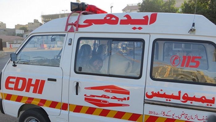 10 killed, 24 injured in road accident in Southern Pakistan
