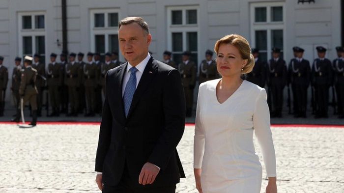 Slovak president calls for regional unity during Polish visit